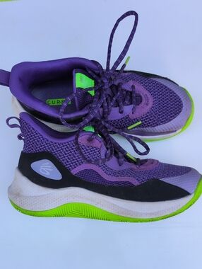 Under Armour Curry 3Z 24 "Lavish/Purple/Hyper Green" Girls Basketball Sneakers
